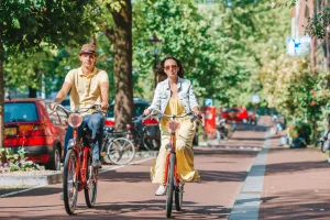 Rijd door de straten van Amsterdam